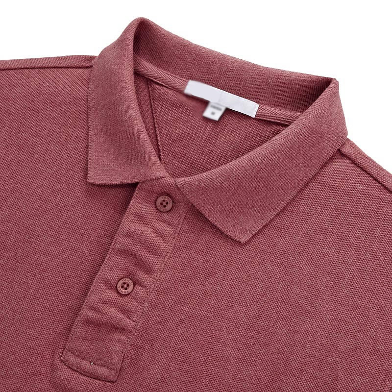 棗紅色翻領T恤衫
